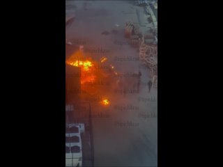 В Краснодаре на территории строящегося ТРЦ работники самостоятельно ликвидировали возгорание