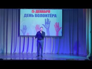 Сергей Шавырин исполняет песню группы ЗВЕРОБОЙ - “Волонтёрская“