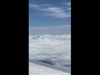 НЛО в форме ромба в небе над Колумбией