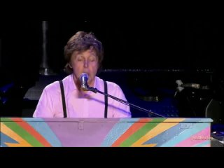 Paul McCartney - Hey Jude Live at Hyde Park