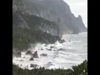 ⚡️Ураган движется из Крыма через Кубань к Ставрополью

В связи с погодными условиями, 27 ноября понедельник в Республике Крым об