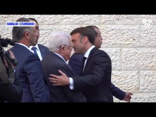🇫🇷🤝🇵🇸 Photo de la rencontre entre le président français Emmanuel Macron et le président palestinien Mahmoud Abbas à Ramallah en