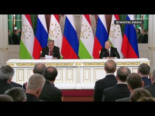 Эмомали Рахмон пригласил Путина в Таджикистан с официальным визитом