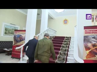#СВО_Медиа #ЗеРада
🇷🇺 Путин неожиданно прибыл в штаб российской группировки в Ростове-на-Дону.