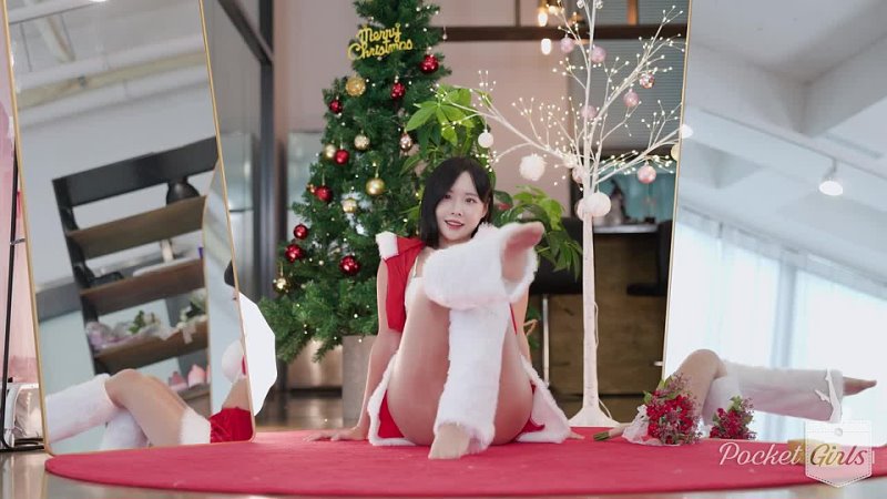 Enchanting Santa Girl on Crimson Carpet, Habin, Pocket Girls, 하빈,