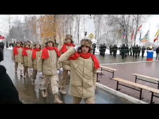 Прохождение торжественным маршем на Мемориале в Кузовлево в день закрытия “Вахты памяти - 2023“