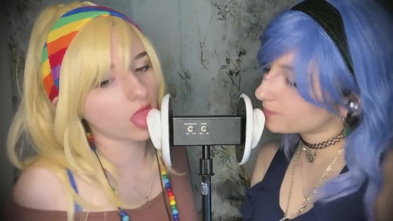 ASMR TWIN EAR LICKING LESBIAN