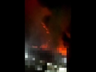 Масштабный пожар в ТЦ Галактика, в Горловке, после атаки ВСУ