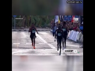 Новый мировой рекорд у мужчин в полумарафоне не состоялся  Сегодня в Валенсии кениец Кибивотт Канди