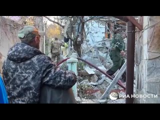 🇷🇺🇺🇦ВСУ вновь обстреляли жилой массив Донецка, сообщается об одном погибшем и двух пострадавших