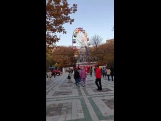 Колесо обозрения с людьми зависло в парке Победы Ставрополя из-за отключения света
