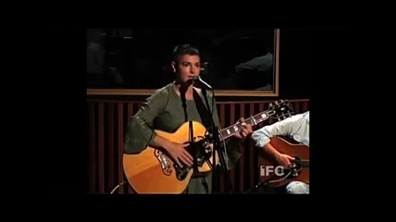 Sinead O'Connor — Black Boys on Mopeds (Live at 'IFC')