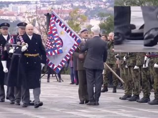 ♨️ Президент Чехии Петр Павел сбил фуражку с головы с?