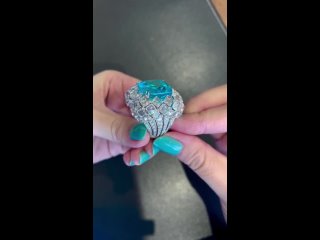 Karen Suen кольцо с турмалином Параиба.mp4