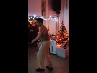 12. Шура Казанцев #Kizomba #Semba #Zouk #Salsa #Bachata #Altera #dance #NewYear #party 💃🏼🕺🏼🎄✨ . Чт.