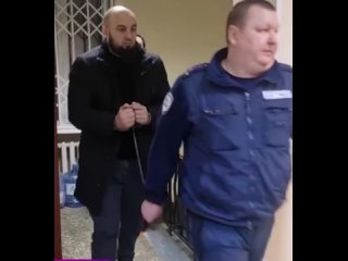 Бойца ММА Абдурапова арестовали до 26 января после нападения на женщину и мужчину с ребенком на руках в Ленболасти

Всеволожский