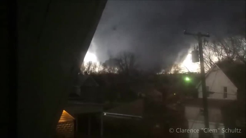 MAN FILMS MONSTER TORNADO HITTING HIS HOUSE Fairdale IL,