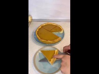 Карамельный пирог 🍭🥧😍 Видео от Делай торты! (рецепты мастер-классы)