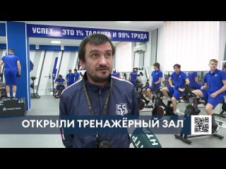 Нижнекамский хоккеист Сергачев открыл для школы «Нефтехимика» тренажерный зал