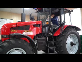Новые тракторы для студентов аграрно-технологического колледжа