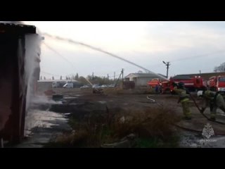 ⚡️В Краснодарском крае потушили два крупных пожара

Вчера утром в Апшеронском районе разгорелся лесной пожар на площади 10 га.