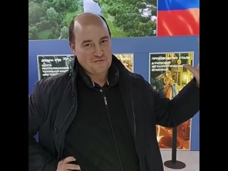 После посещения стенда на ВДНХ путешественник из Польши передаёт привет Луганской Народной Республике