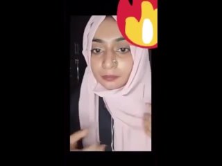 Sexy Hot Face Indian Hijabi Muslim Slut Showing Pussy (Desi Cumslut)