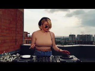 Alina Molinari - Nu Disco & Funky House Mix 2023