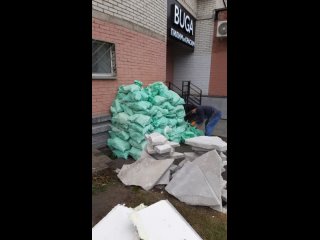 Видео от Вывоз мусора,мебели Омск.тел 8-950-955-29-55