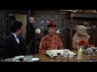 Ужин с убийством детектив триллер криминал комедия 1976 США