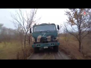 🇷🇺⚡ Специалисты подразделений войск связи Западного военного округа обеспечивают надежную связь в зоне проведения спецоперации