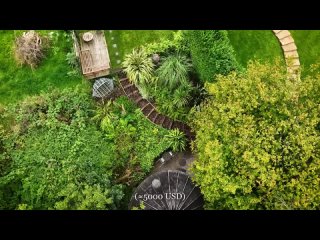 [Living Big In A Tiny House] They Turned This £1 Grain Silo Into An ASTOUNDING Tiny Home!