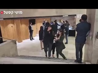 🇮🇱  Some Knesset members were seen crying after a meeting with the Israeli army behind closed doors in the Knesset