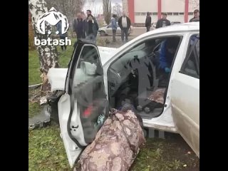 “Шевроле Лачетти“ въехала в дерево в Салавате — 58-летняя водительница скончалась на месте.