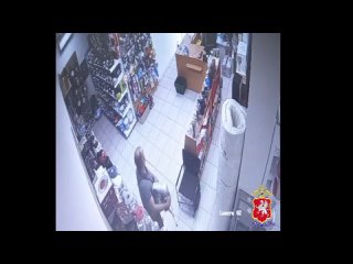 Севастопольские оперативники задержали подозреваемого в краже кухонного комбайна из магазина