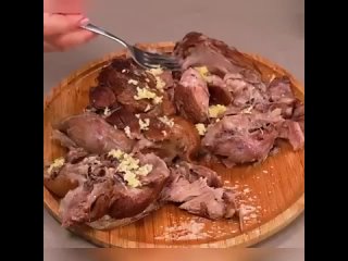 Залейте мясо чаем и вы с ума сойдет от его великолепного вкуса! Попробуйте вам понравится