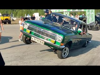 ГАЗ-24 “Волга“ Лоурайдер