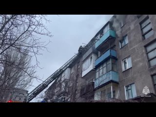 ️В Донецкой Народной Республике огнеборцы МЧС России на пожаре спасли 5 человек