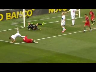 Роналду забивает Фарерским островам (2017)