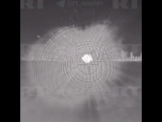 💥 Прилёт управляемого артиллерийского снаряда «Краснополь» по группе ВСУ в лесопосадках под Клещеевкой.
