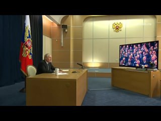 Путин выступил за многодетность в российских семьях (720p).mp4