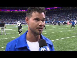 -INTERVIEW_ Taylor Lautner talks love for Lions, Aidan Hutchinson friendship, meeting Calvin Johnson