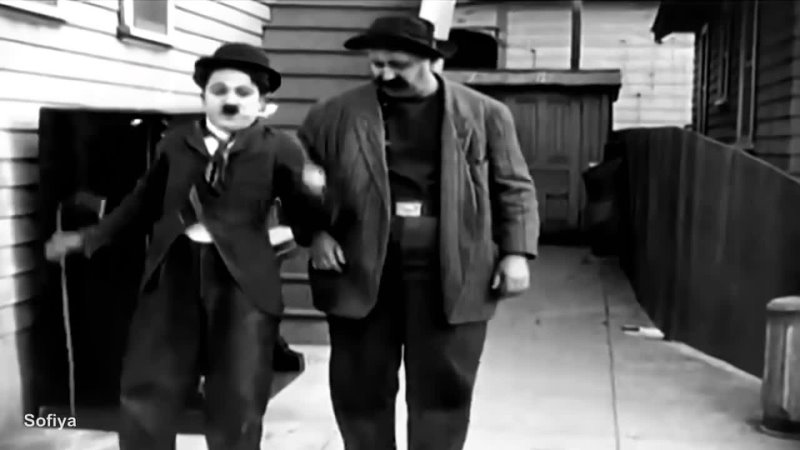 Piano Delivery' Charlie Chaplin 1914 (Little man' James Last) HD