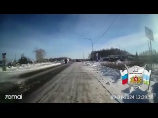 В Богдановиче водитель «Газели» повернул налево и устроил ДТП с двумя грузовиками