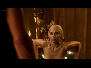 Эмилия Кларк (Emilia Clarke) голая в сериале «Игра престолов» s03e08 (2013)