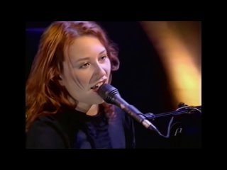 Tori Amos - Black-Dove (January) [Live UK TV 1998] {720P 60fps Upscale, Remastered Audio}