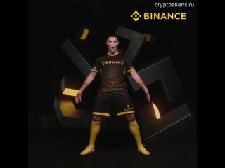 На Криштиану Роналдо подали в суд за продвижение Binance  СМИ