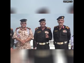 ️Командующий ВМС Йемена, а также губернатор Ходейды посетили захваченный израильский корабль.
