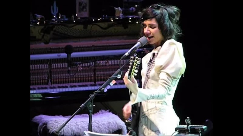 PJ Harvey Man Size the Royal Festival Hall,