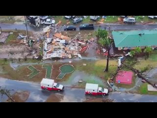 ‼️🇺🇸Страшное видео: на США обрушился торнадо, убивая людей и руша дома